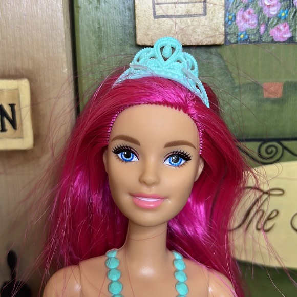 Barbie Dreamtopia Princess Doll Pink Hair Blue Eyes 11.5” - Picture 2 of 9